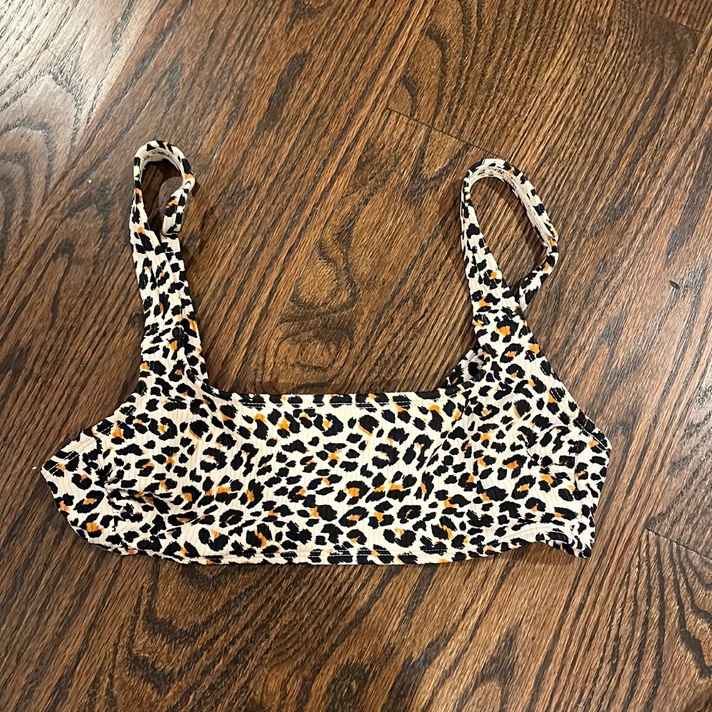 Cheetah print bathing suit top, size small